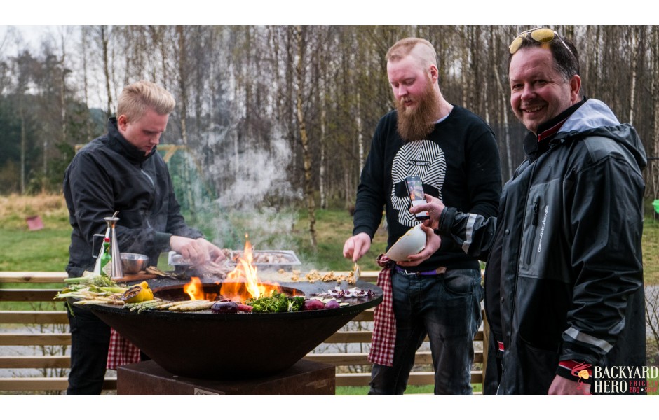 OFYR Vedeldat Grill & Stekbord OFYR Varumärken OFYR Vedeldat Grill & Stekbord OFYR Varumärken
